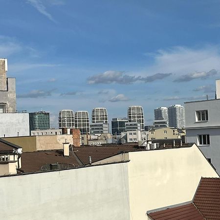 4 May Plaza บราติสลาวา ภายนอก รูปภาพ